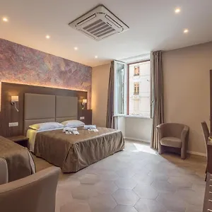 Bramble Luxury , Roma Itália