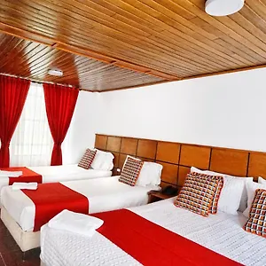 3* Hotel Embajada Real